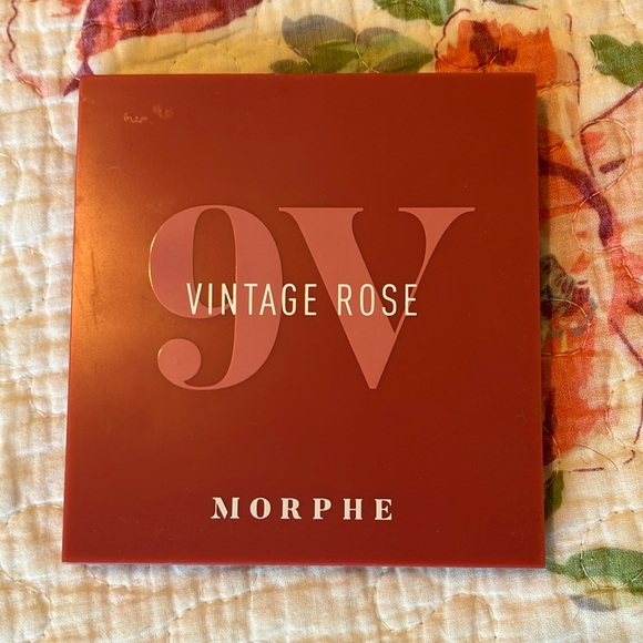 Morphe Other - Morphe vintage rose artistry palette